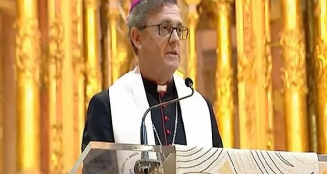 Tedeum del 25 de Mayo: García Cuerva Clama por la Paz Social y Milei Evita Saludos Protocolarios