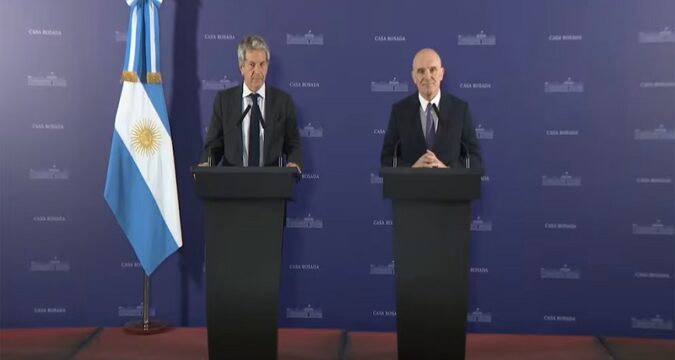 El Gobierno presentó el proyexto para impulsar la Formalizar los dólares fuera del sistema