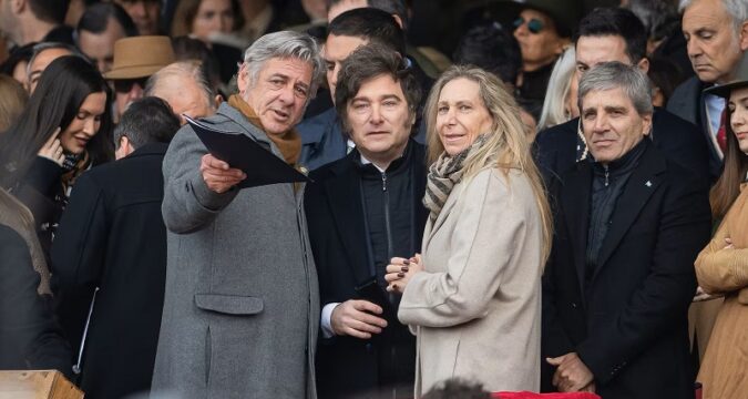 Milei anunció la baja permanente de retenciones en la Rural