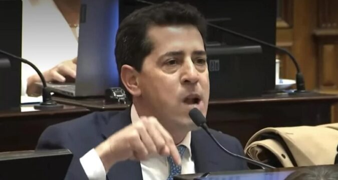 La oposición busca “frenar” la privatización de AySA