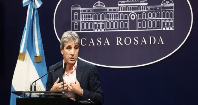 El Gobierno se aferra al Plan Aguante para que el dólar no salte antes de las elecciones