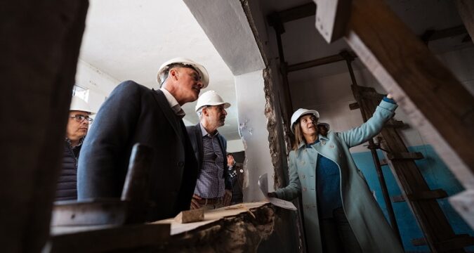 Frigerio recorrió la obra de ampliación de la Escuela Técnica N°4 de Paraná