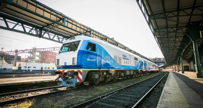 El Gobierno dice que la privatización de los trenes “no se detiene”