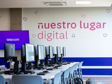 El Gobierno de Entre Ríos y Telecom pusieron en marcha un aula digital en el Mirador TEC
