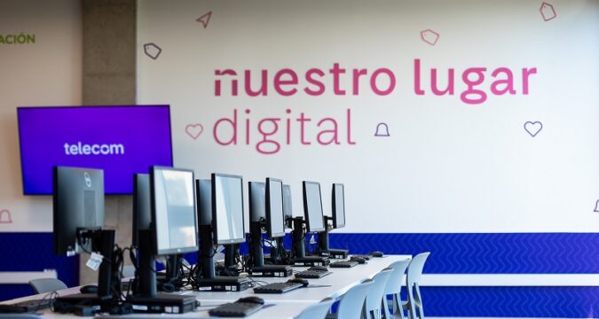 El Gobierno de Entre Ríos y Telecom pusieron en marcha un aula digital en el Mirador TEC