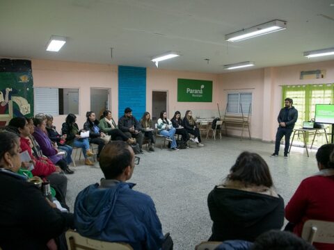 La Municipalidad trabaja junto a instituciones por la salud mental de adolescentes y jóvenes