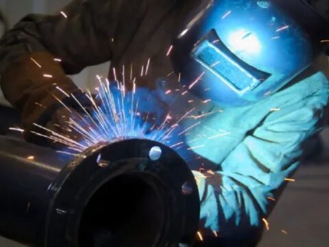 Se acelera la destrucción de empresas: ya cerraron más de 14.000 firmas en el último año