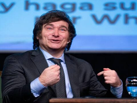 Milei viajará a París junto a 12 gobernadores para buscar inversiones en la «Argentina Week»